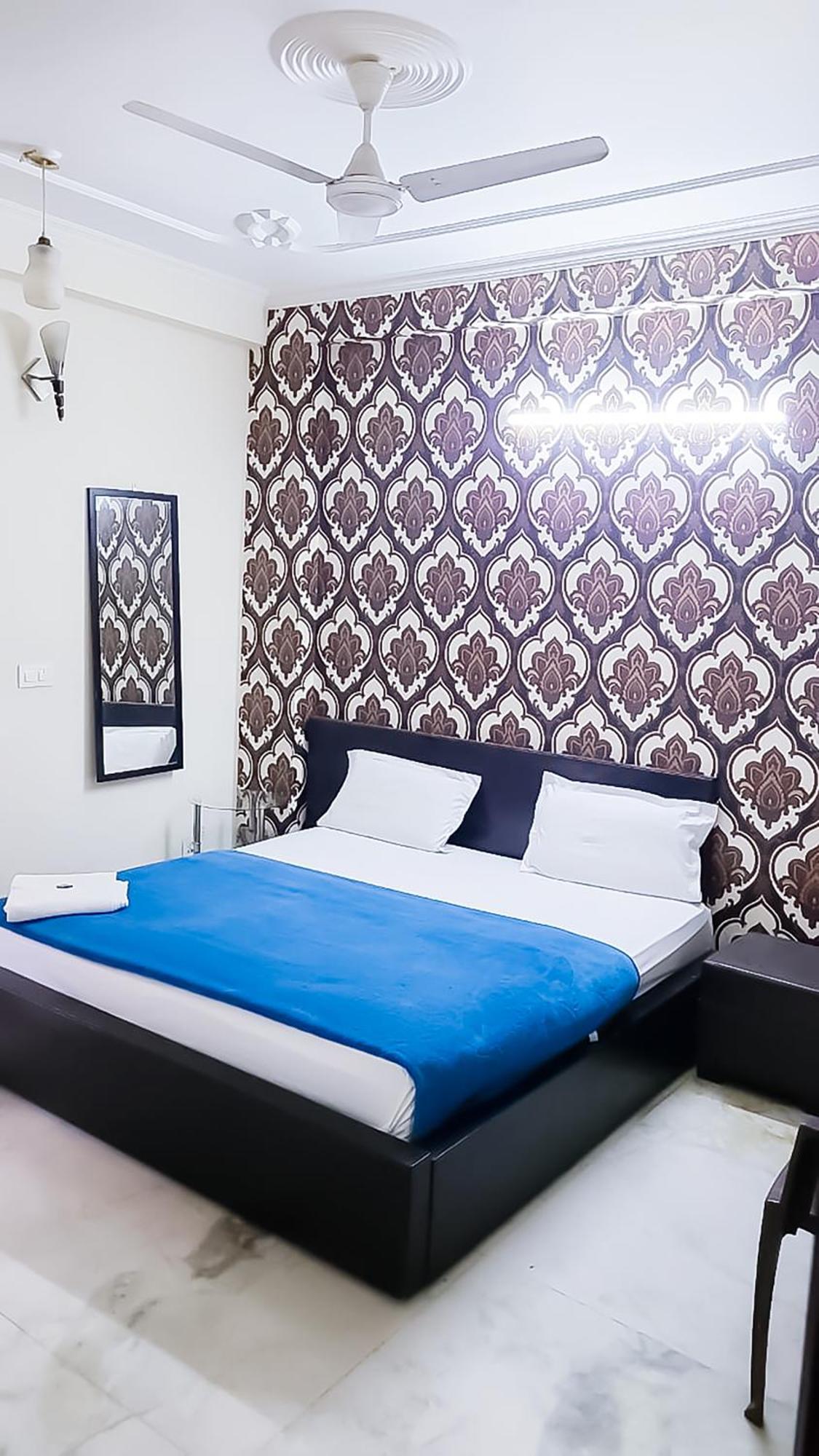 Deluxe Room In Cr Park Ню Делхи Екстериор снимка