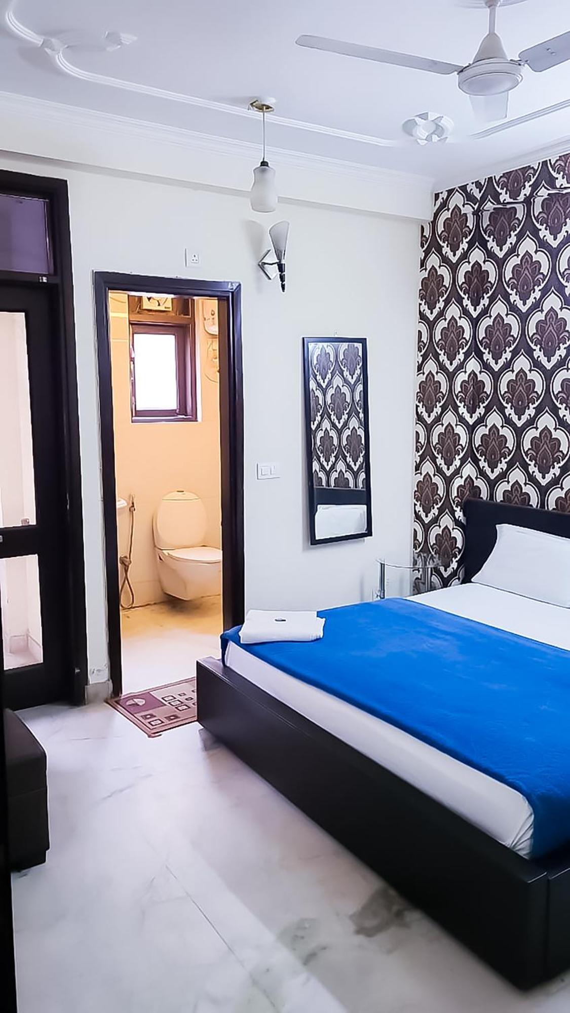 Deluxe Room In Cr Park Ню Делхи Екстериор снимка