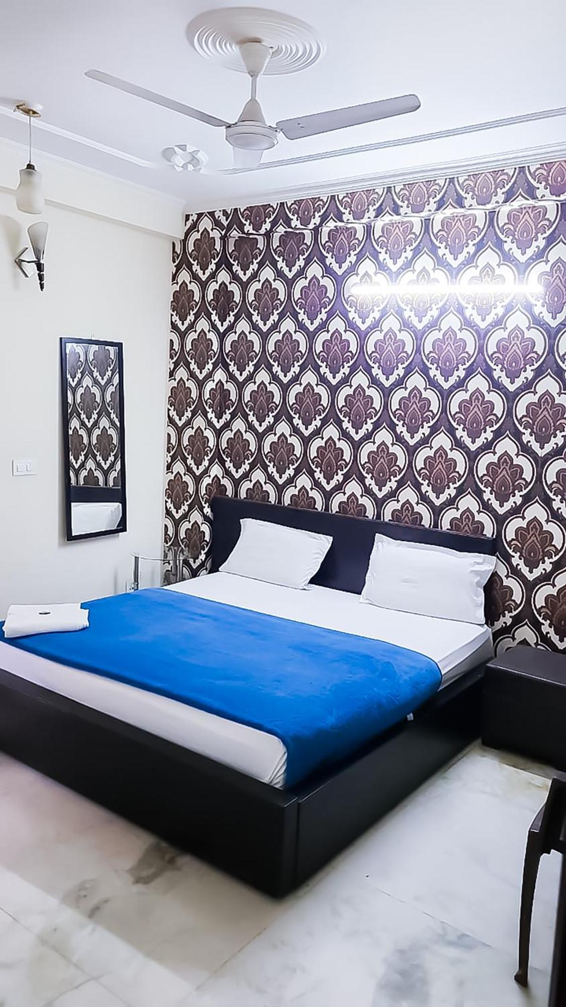 Deluxe Room In Cr Park Ню Делхи Екстериор снимка
